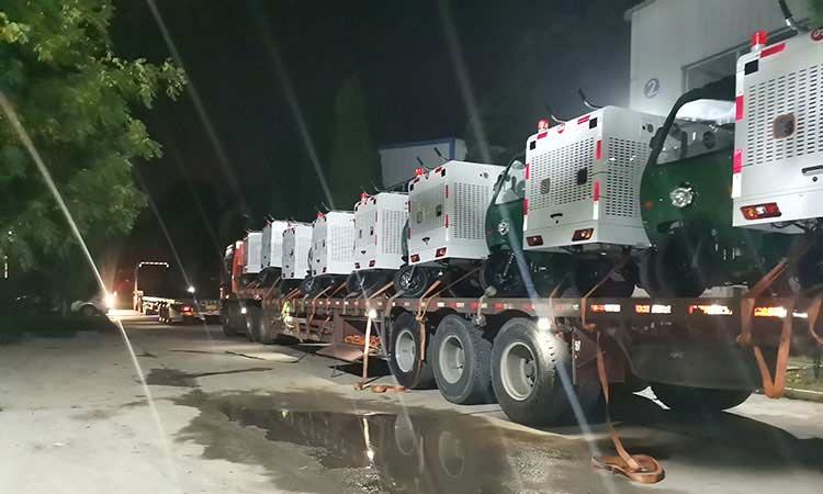 多功能高壓清洗車裝車現場 高壓清洗車