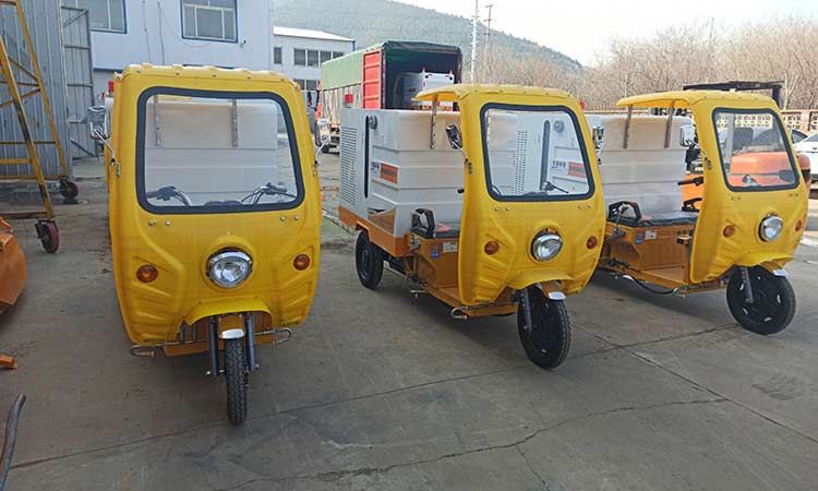 環衛公司定制純電動三輪高壓清洗車發貨