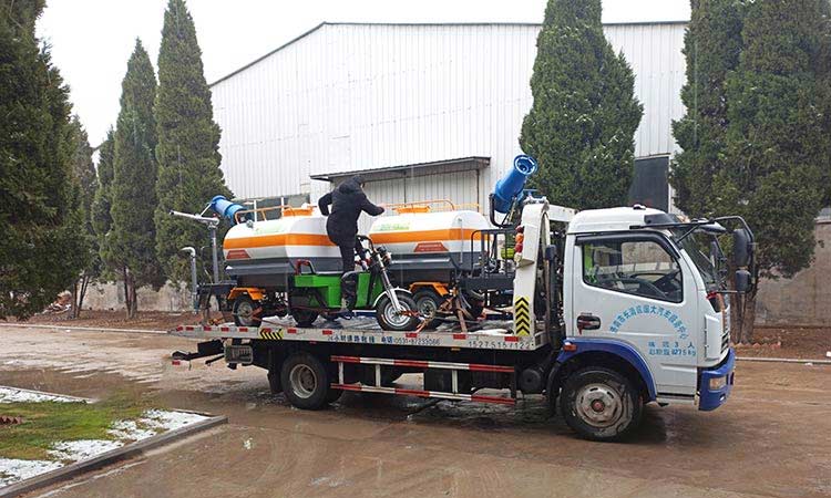 環衛霧炮灑水車