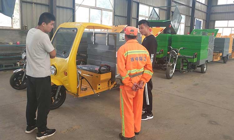 環衛大爺自購電動高壓清洗車