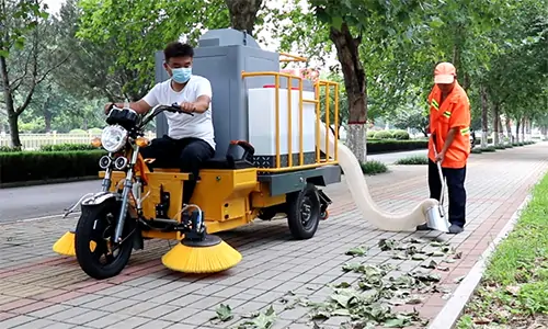 三輪樹葉收集車“降本增效”樹葉收集轉(zhuǎn)運方便