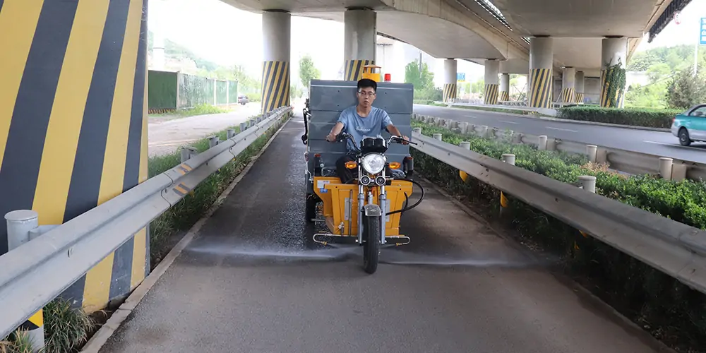 三輪高壓高溫清洗車_小區高壓高溫清洗車_物業小型高壓高溫沖洗車_園區高壓高溫清洗車