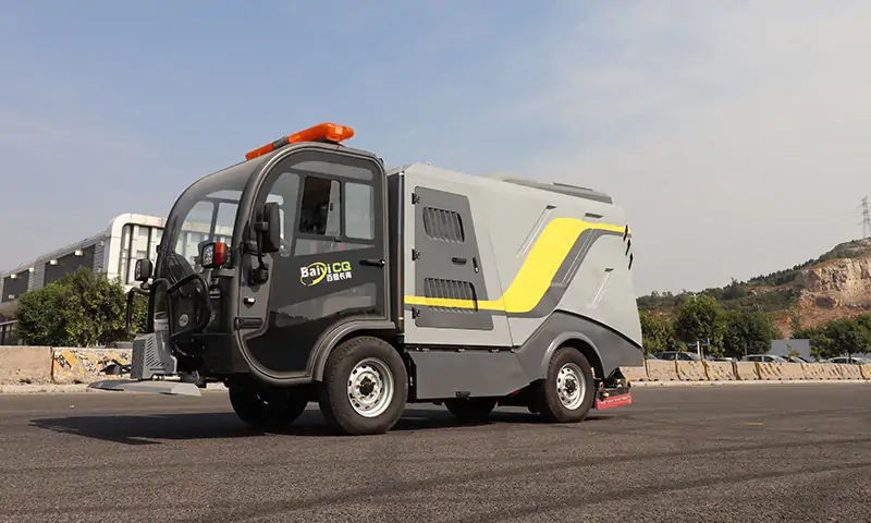 純電動(dòng)深度清潔車(chē)--高壓移動(dòng)清洗盤(pán)+大容量水箱，解決三級(jí)道路衛(wèi)生保潔難題！