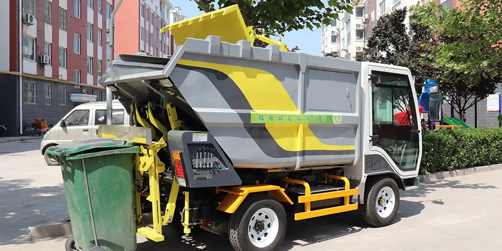 后裝式垃圾清運(yùn)車_環(huán)衛(wèi)垃圾車_市政垃圾車_小型環(huán)衛(wèi)垃圾車