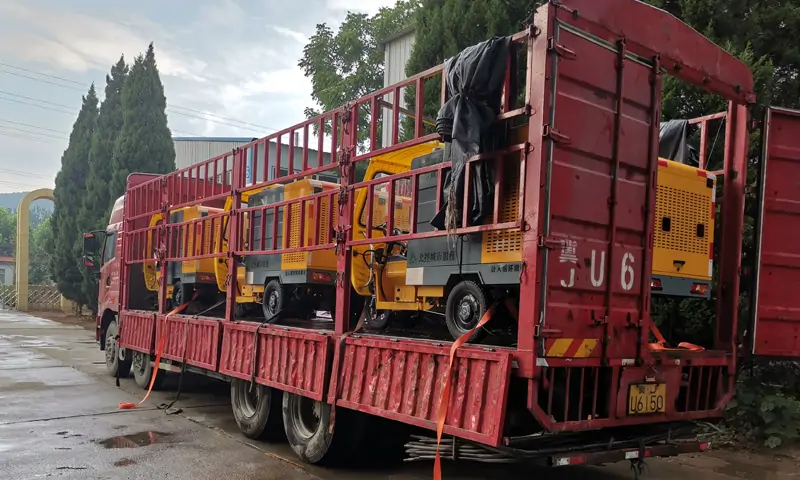 小型三輪高壓沖洗車(chē)：助力北京環(huán)衛(wèi)，實(shí)現(xiàn)區(qū)域衛(wèi)生全覆蓋