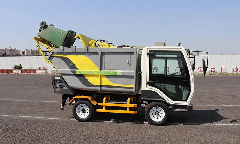 后裝式垃圾車：小區與廠區的理想選擇！垃圾轉運好幫手！