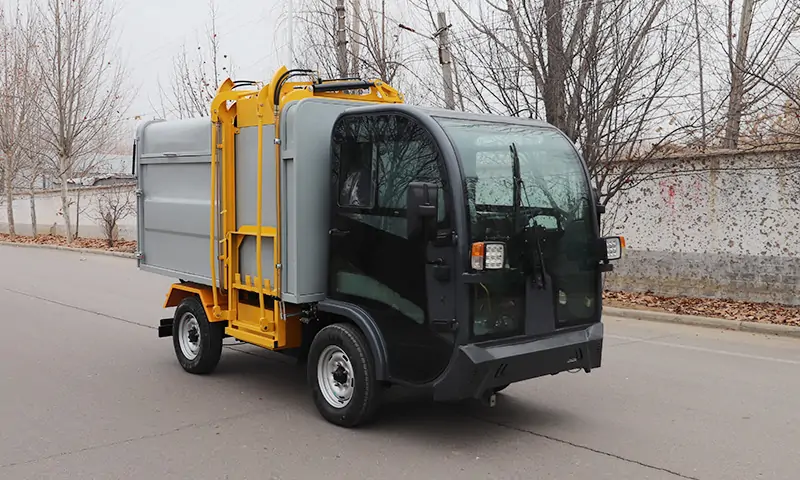 側裝式垃圾清運車，操作簡單，運載量大，環衛道路垃圾轉運專業設備