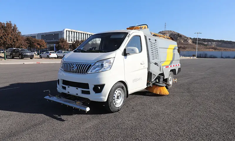 綠色環保，城市清潔新力量：全新純電動洗掃車