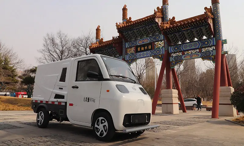 小型純電動道路養護車：城市環境守護者