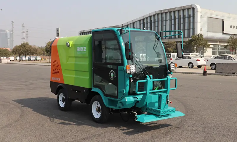 四輪多功能高壓沖洗車：助力美好城市環境建設的綠色利器