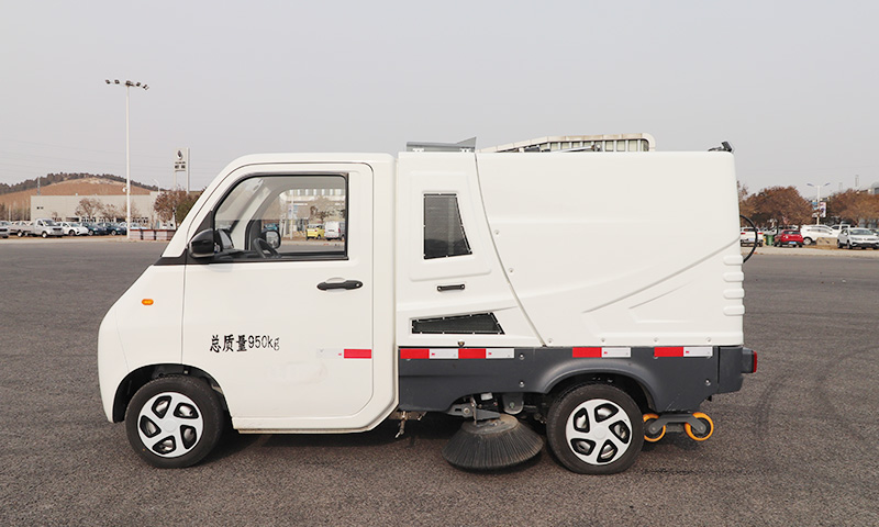 新能源純電動洗掃車助力市政衛生建設