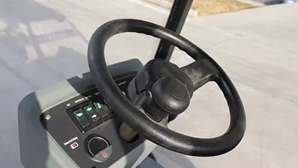 純電動(dòng)掃地車BY-S18動(dòng)力系統(tǒng)