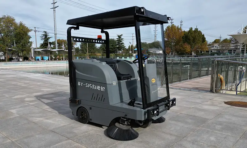 純電動(dòng)掃地車(chē)：高效環(huán)保的清潔利器