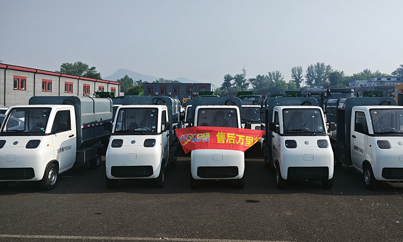 新能源側裝式垃圾清運車順利發往上海 助力城市綠色環衛建設