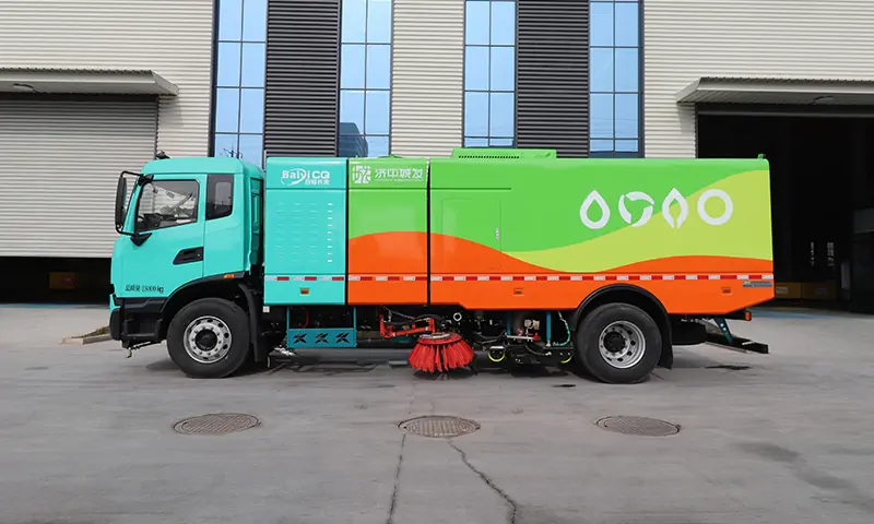 山東環(huán)衛(wèi)迎來新能源洗掃車 城市清潔邁入綠色高效新時代